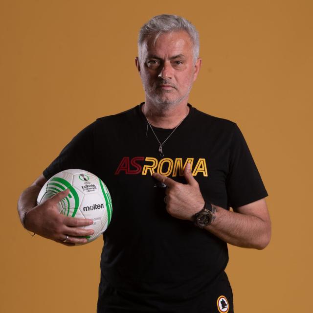 V体育在线官网-穆帅：关于曼联我希望我是错的，但我知道我是对的